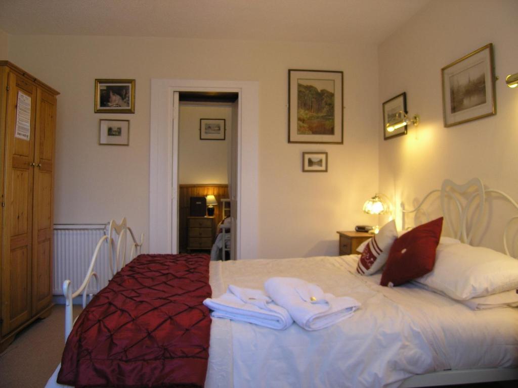 Achnabobane Farmhouse Hotel Spean Bridge Room photo